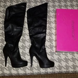 Loose Knee High Heel Boots